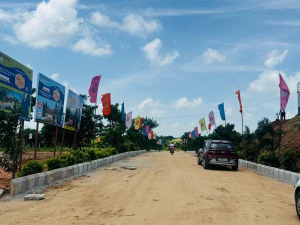  dream-valley-3 Internal Roads & Footpaths