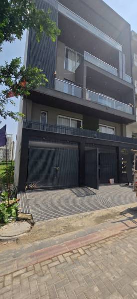  luxury-builder-floor Elevation