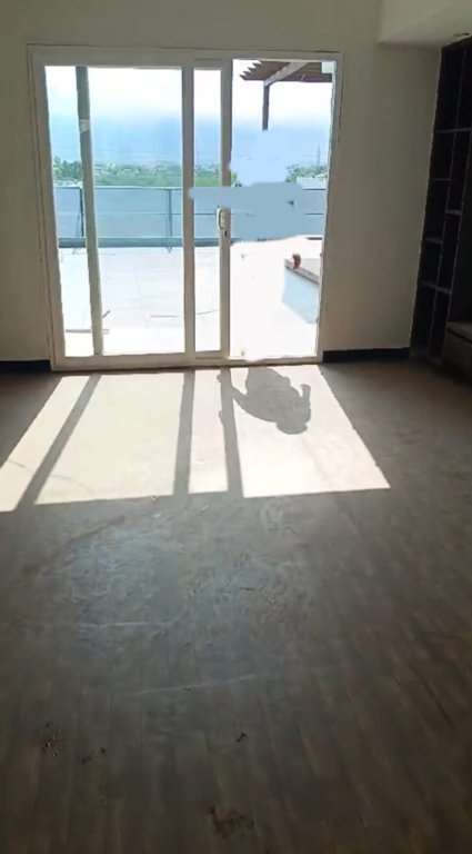 luxury builder floor Dining Area