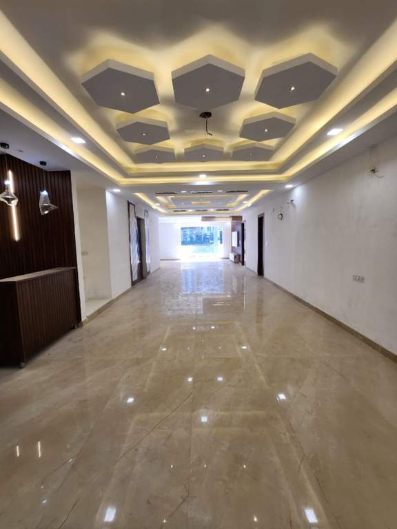  ji associate elegant floors 400 sqyd Living Area
