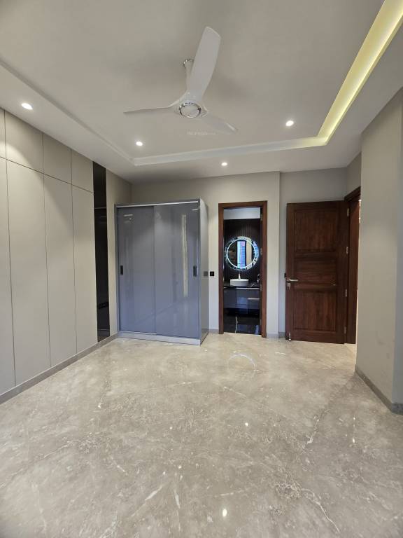  luxury floors Bedroom