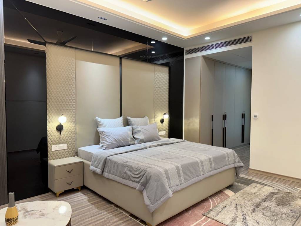  luxury floors Bedroom