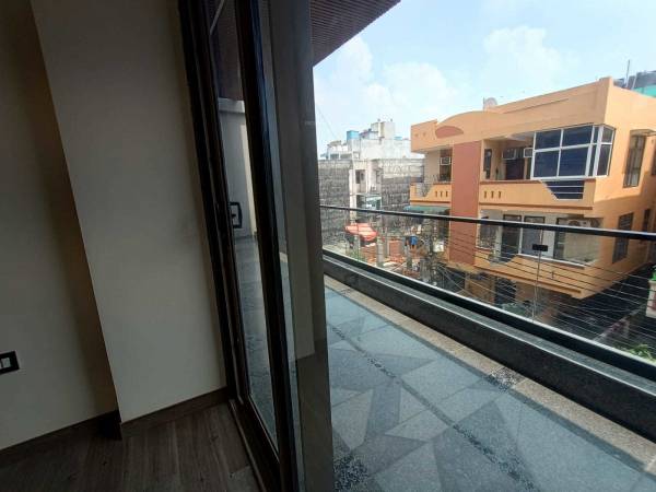  kd-independent-floors Balcony