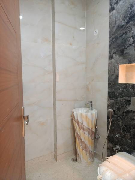 Bathroom luxury-floors Bathroom