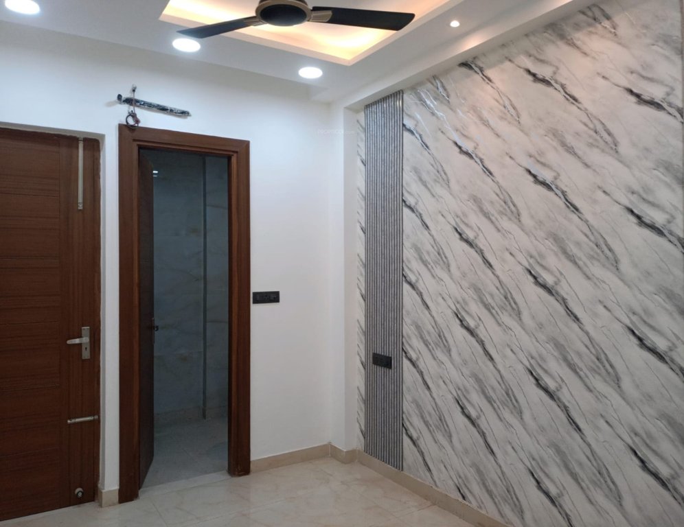  luxury floors Living Area