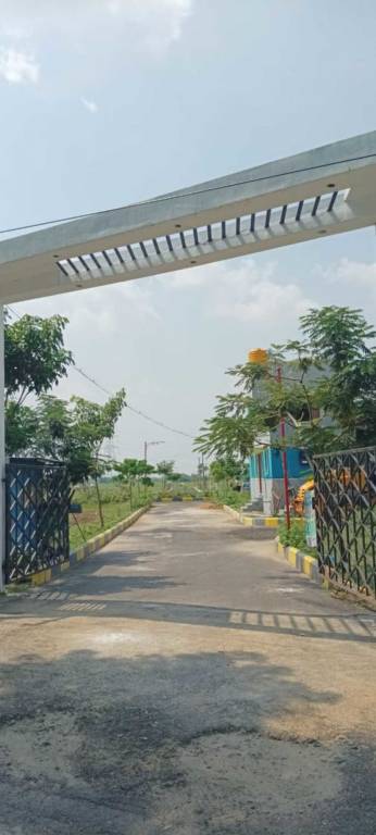  residential plots kadambathur Plot