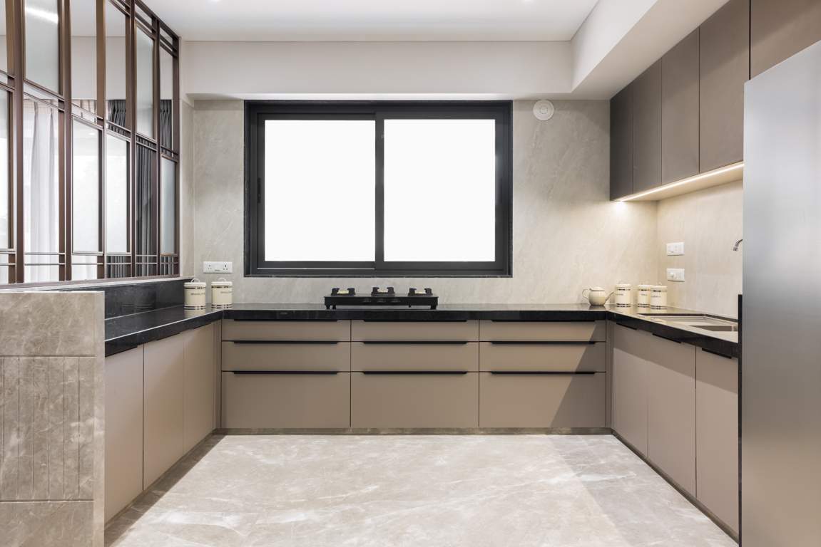  ornate evita Kitchen