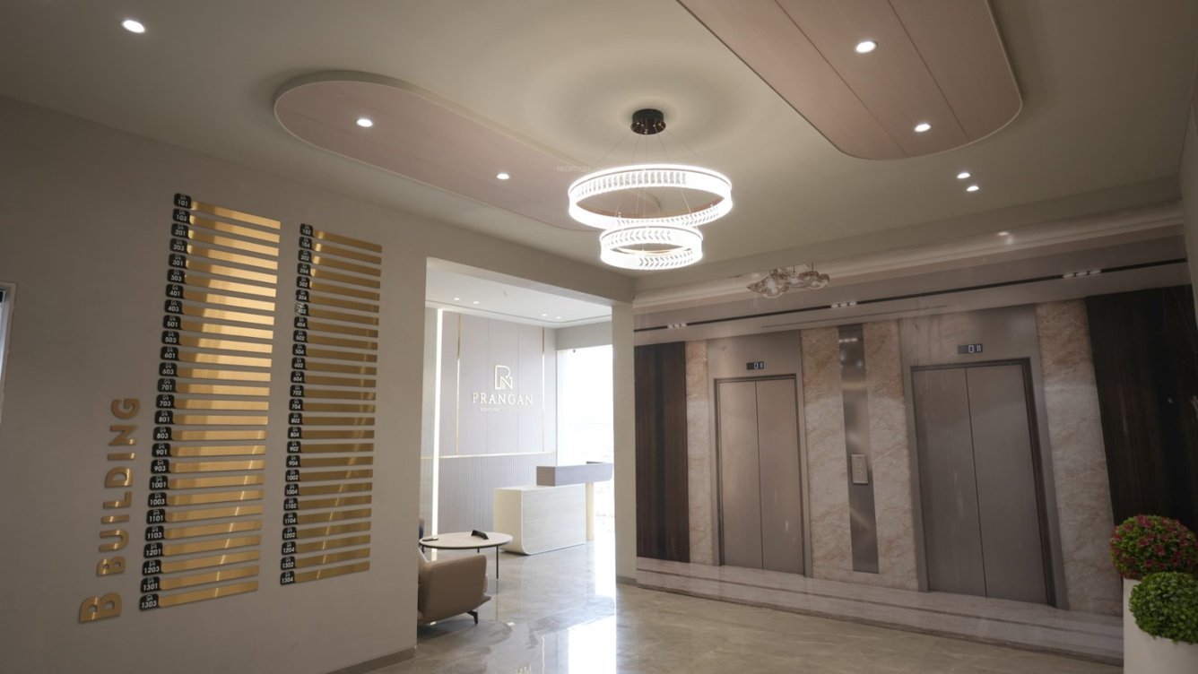  the manor heights Lift(s)