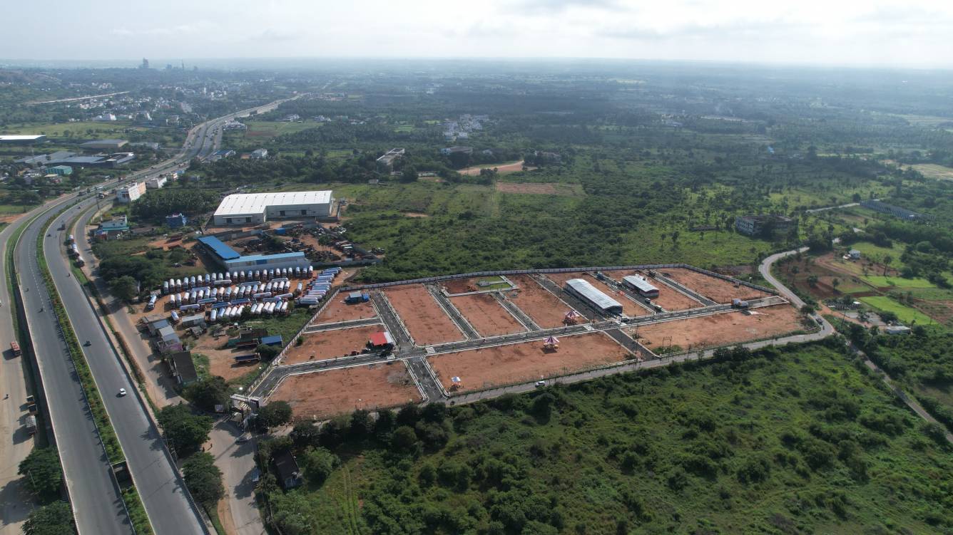 sarankis hill view Plot