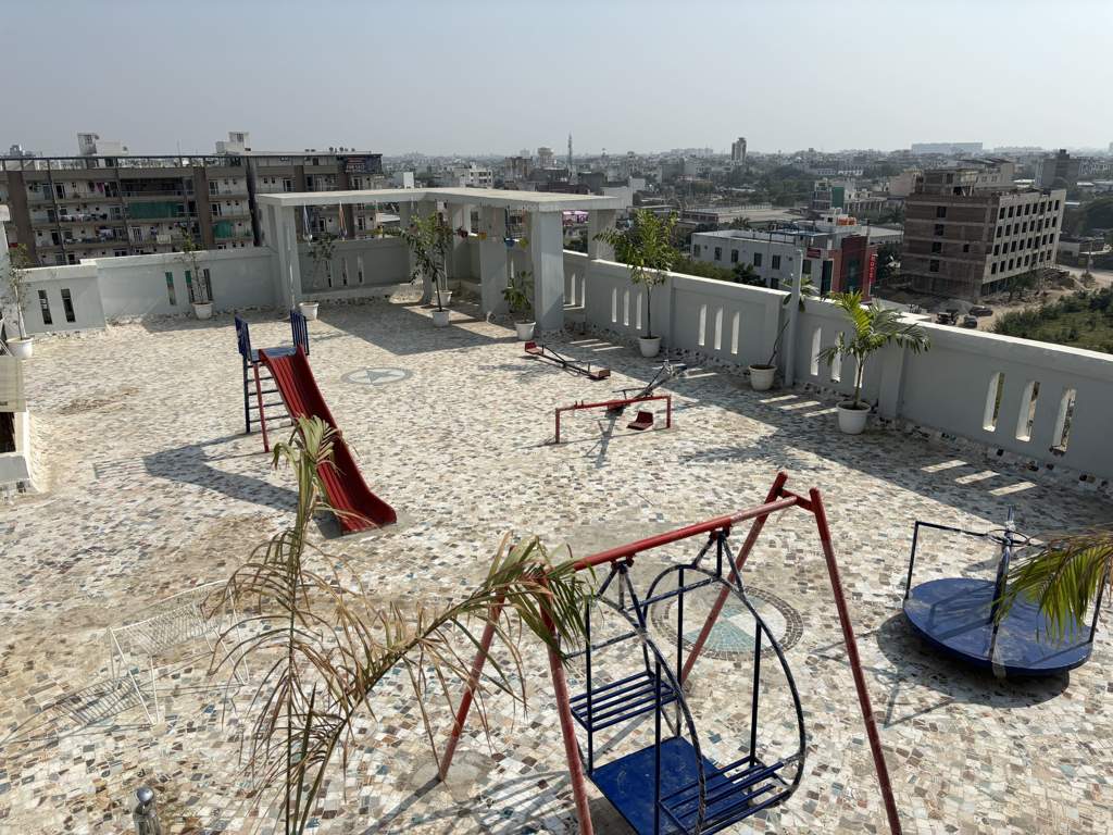  s s homes Children's play area