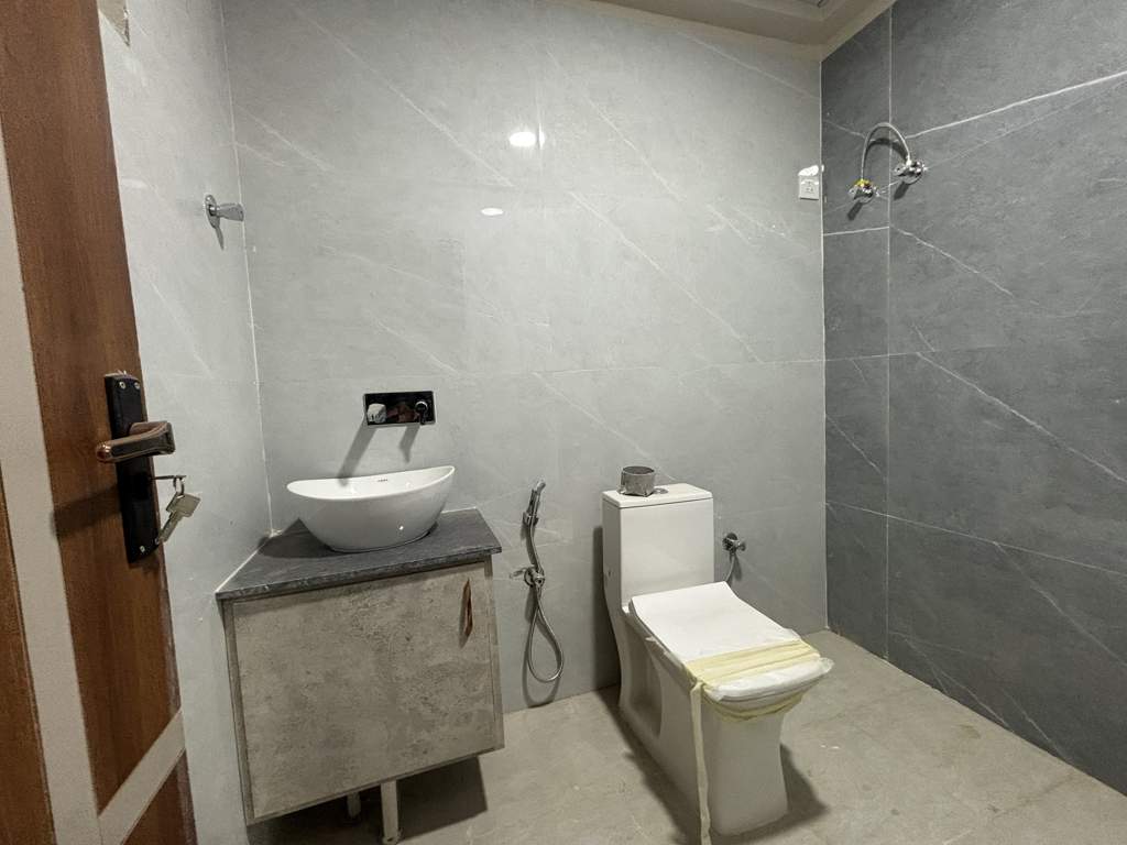  s s homes Bathroom
