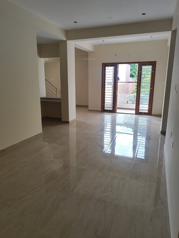  adyar vue Living Area