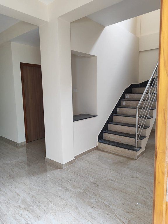  adyar vue Living Area