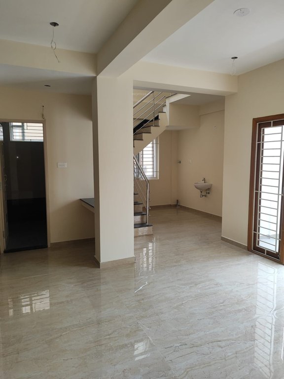  adyar vue Living Area