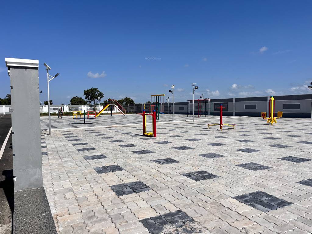 lenora Children's play area