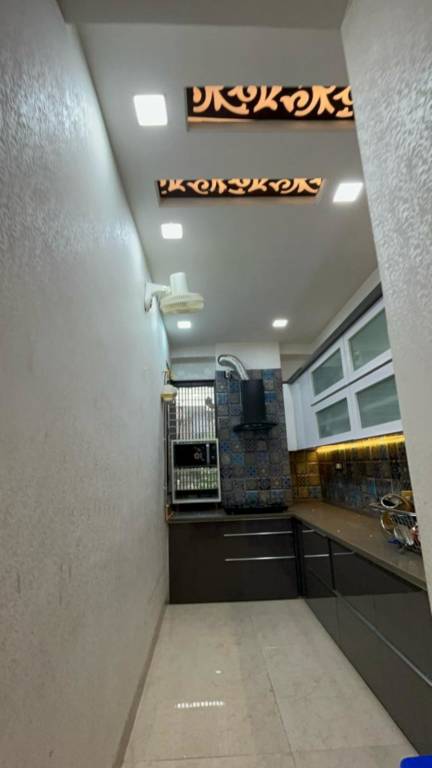  luxury builder floors Kitchen