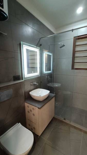  builder-floor-10 Bathroom