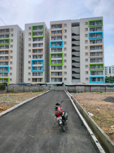  sm-garden Internal Roads & Footpaths