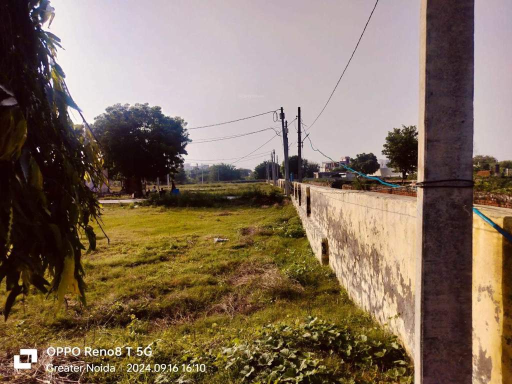  techzone enclave Plot