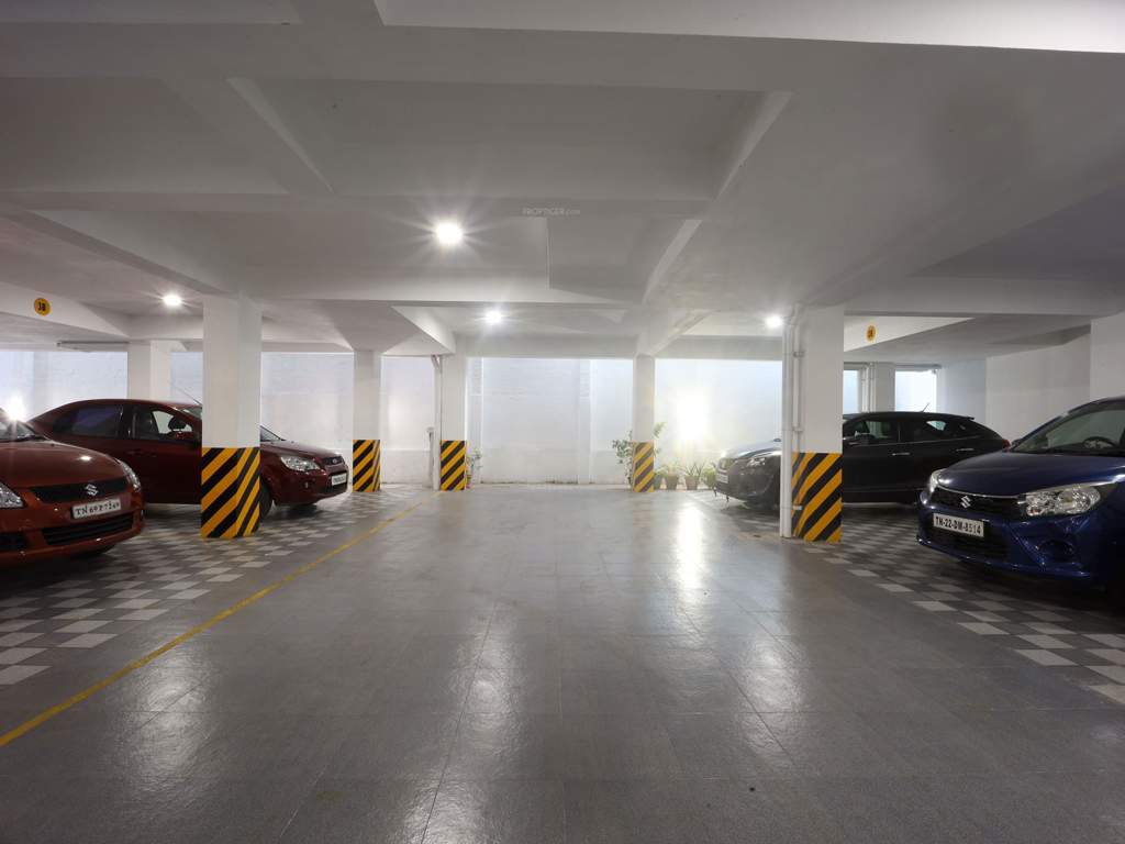  grandeur phase 2 Closed Car Parking