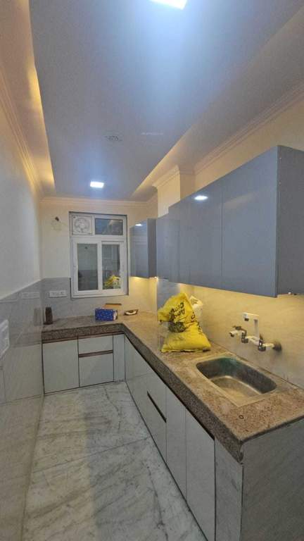  ultra luxury floors by swastik builder Kitchen