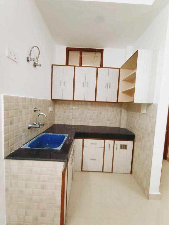  ultra luxury floors by swastik builder Kitchen