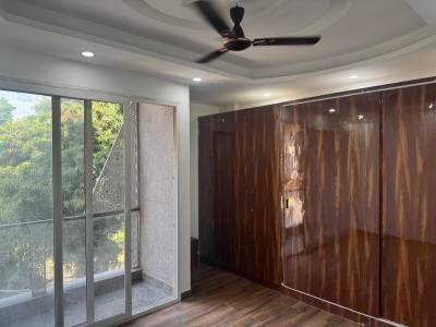  builder-floor Bedroom