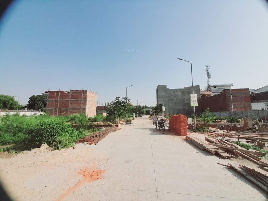  vrindavan vihar Plot