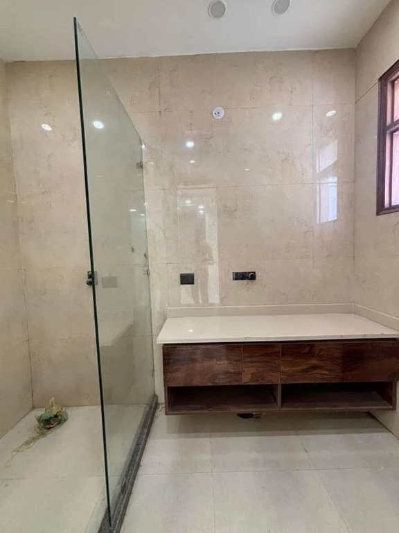  diamond ultra luxury Bathroom