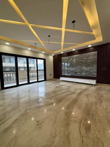  diamond-ultra-luxury Living Area