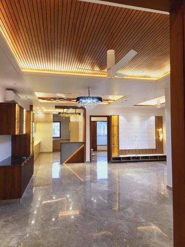  royal-luxury-floors Living Area