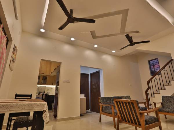  rams-manor Living Area