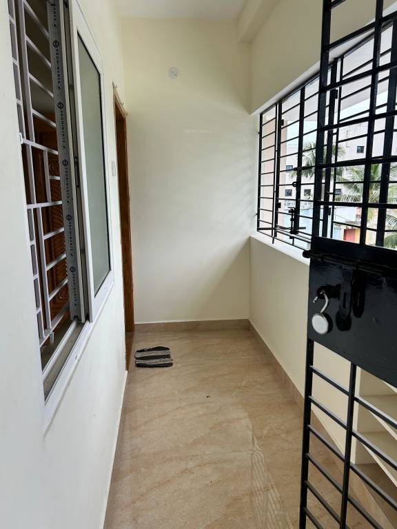  meera saravanam Lobby