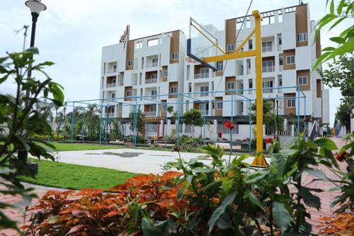  courtyard-phase-1 Basketball Court