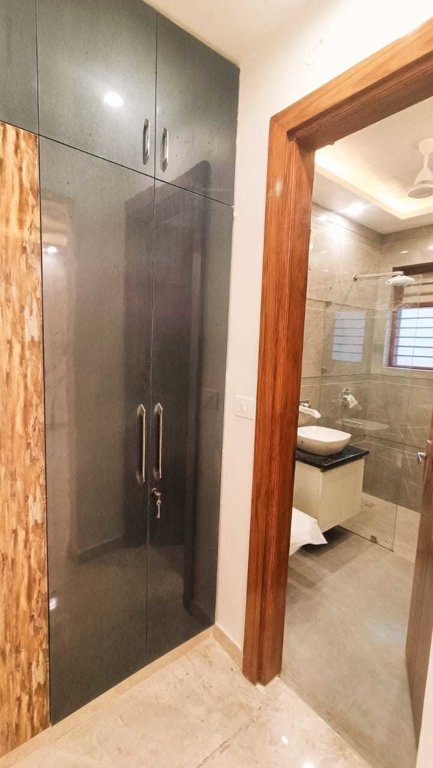 luxury floors Bathroom