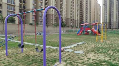  city-apartment-ghaziabad Children's play area