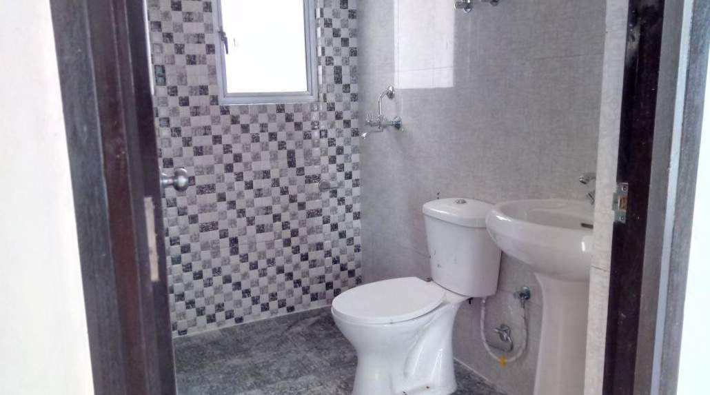 city apartment ghaziabad Bathroom