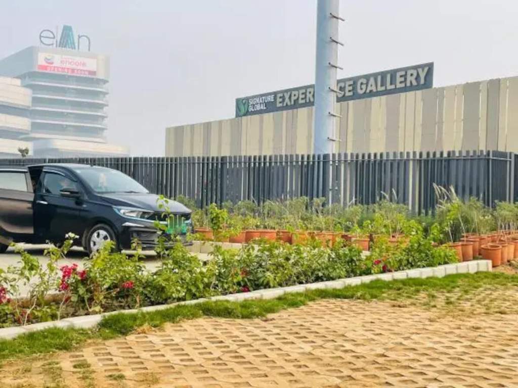  twin tower dxp Signature Global Twin Tower DXP Construction Status Feb 25