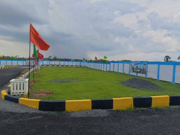  prathisha-elite Plot