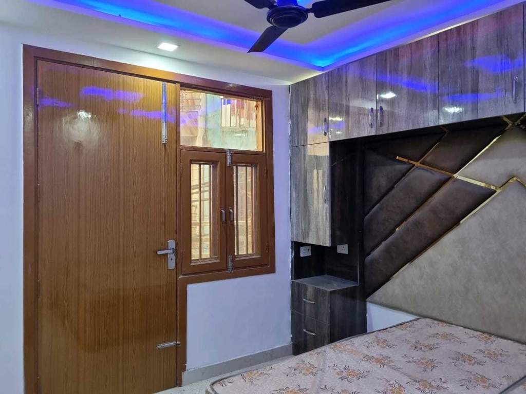 the precious floors Bedroom