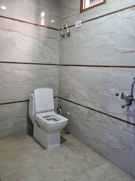 Bathroom luxury-floors-by-s-k-construction-&-builder Bathroom