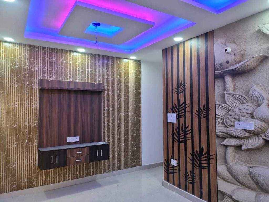  luxury floors by s k construction & builder Living Area