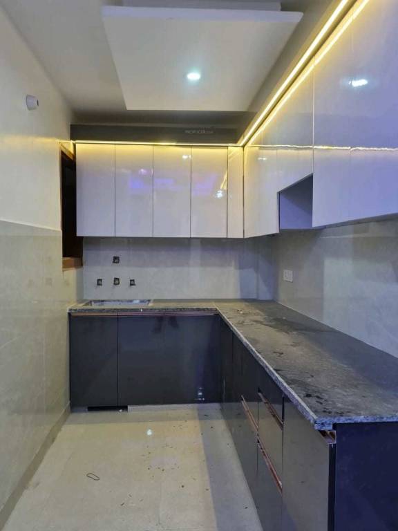  builder floors by s k construction & builder Kitchen