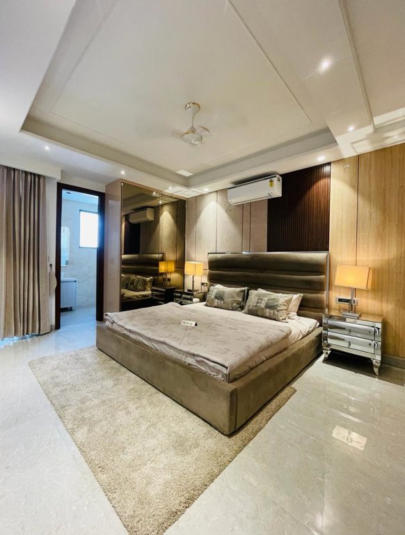  victoy floors Bedroom