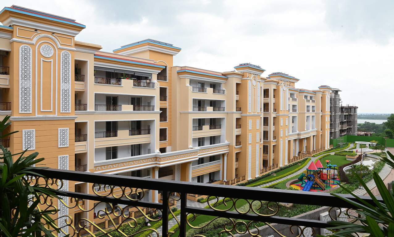 noor us sabah residency Balcony