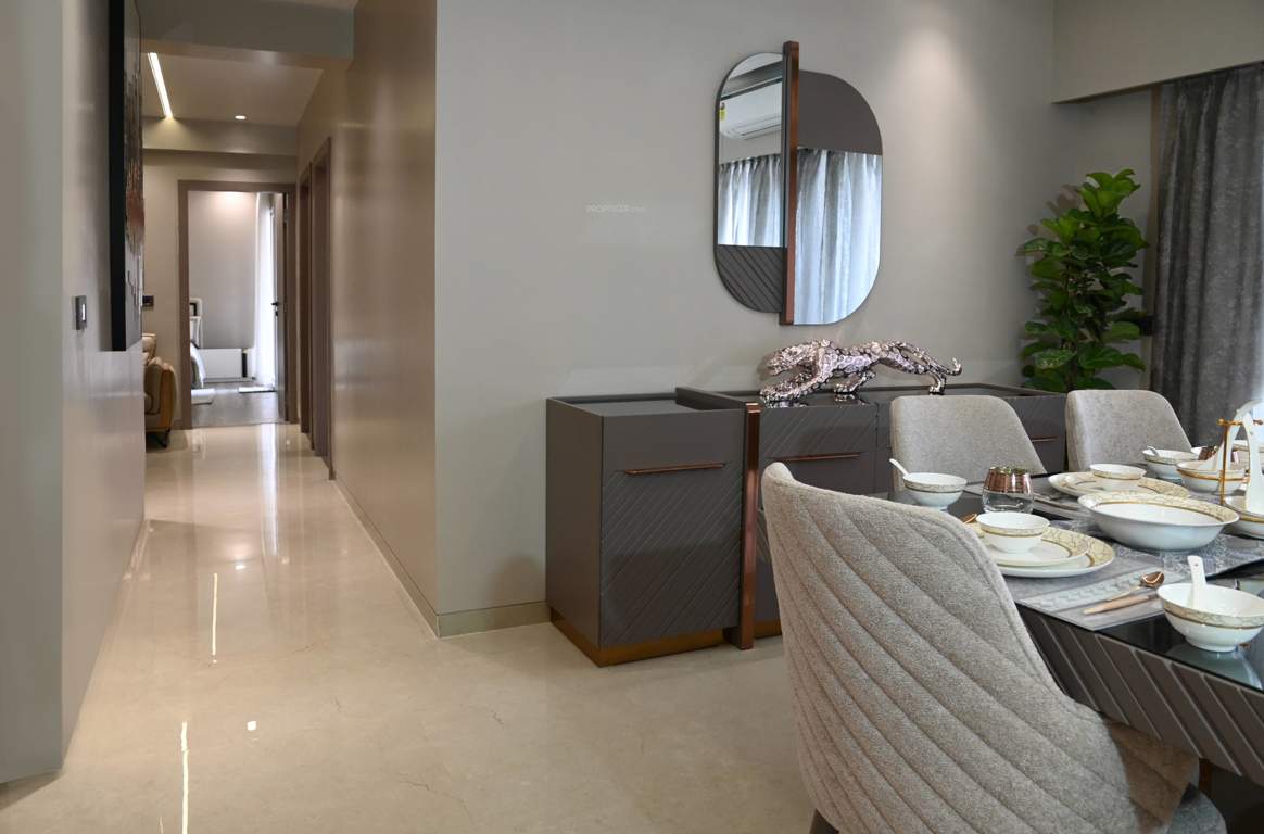 noor us sabah residency Dining Area