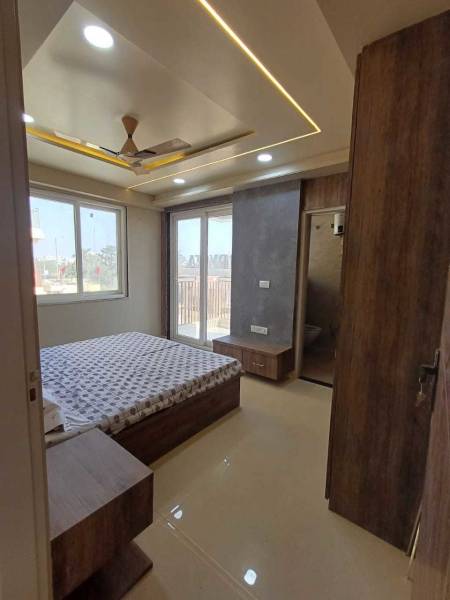  royal-crysta-i Bedroom