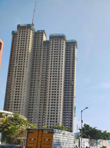  the-sky-tower-1 Construction Status March-25