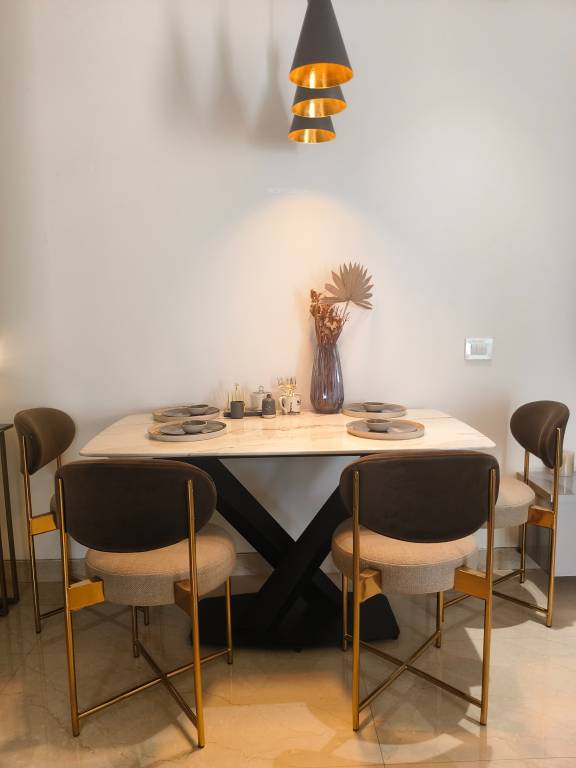  sky tower Dining Area