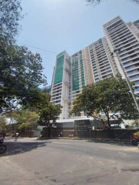 constructionStatus of Sagitarius Bluegrass Residences